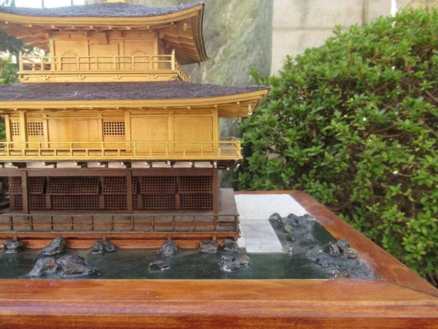 日本の伝統的な建物模型金閣寺小林工芸完成品